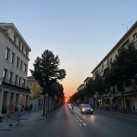 Center 2 아파트 티라나